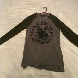 rock and republic long sleeve grey and black shirt